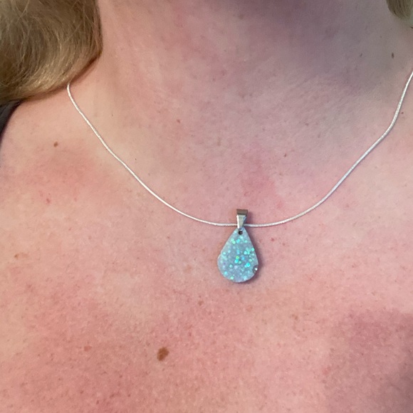 Reversible white sparkling charm with silver chain - Picture 2 of 2